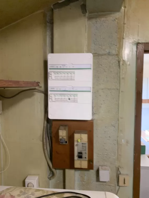 Remise aux normes tableau électrique par votre électricien à Dompierre sur Veyle, Bourg-en-Bresse, Moisselec