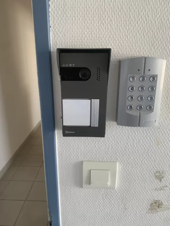 Installation visiophone à bourg en bresse., Bourg-en-Bresse, Moisselec