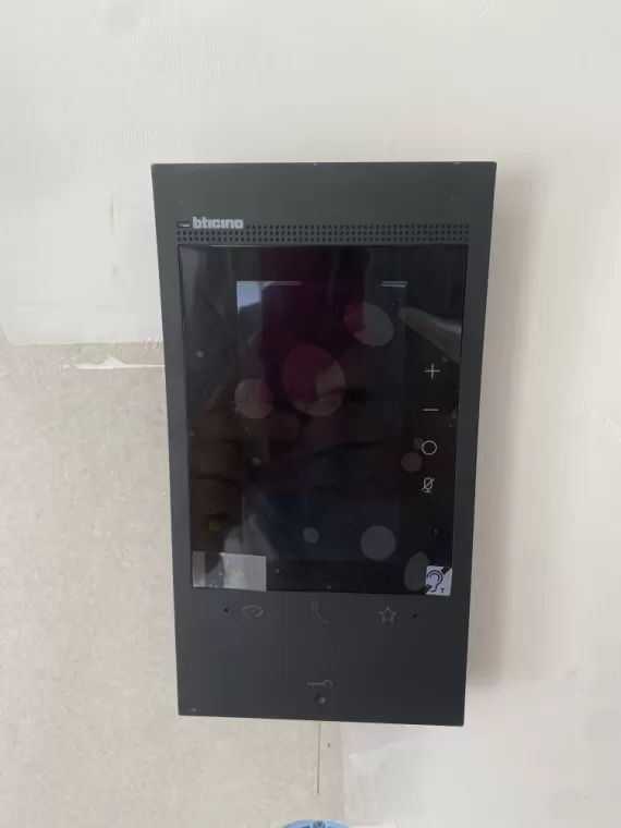Installation d'un visiophone à Bourg-en-Bresse, Bourg-en-Bresse, Moisselec