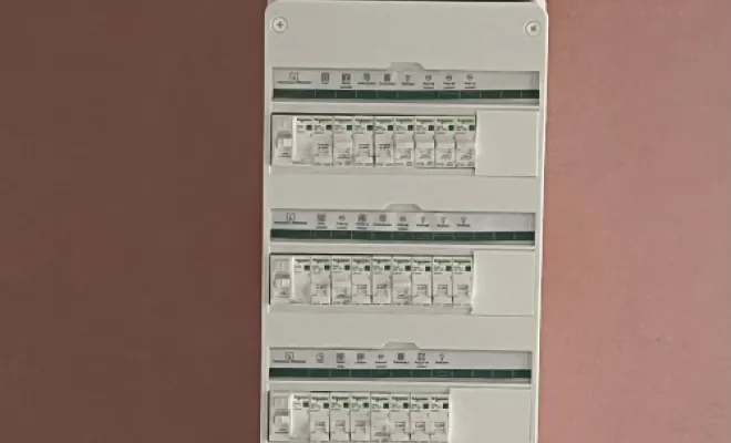 Création d'un tableau électrique dans une future maison à Mâcon, Bourg-en-Bresse, Moisselec